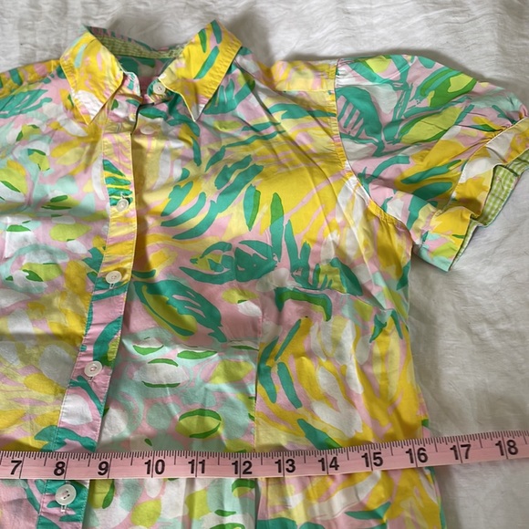 Lily Pulitzer cotton button down with puff sleeves - Picture 11 of 12